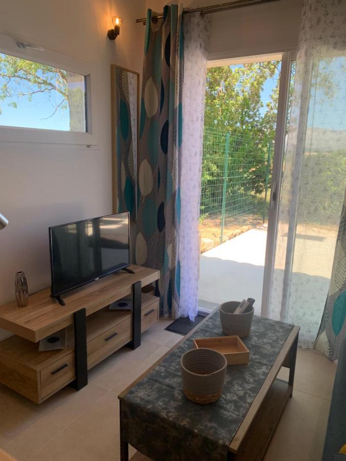 Mas Gabelys Superbe Vue Sainte Victoire Jardin Terrasse Et Piscine Apartment Trets Exterior photo