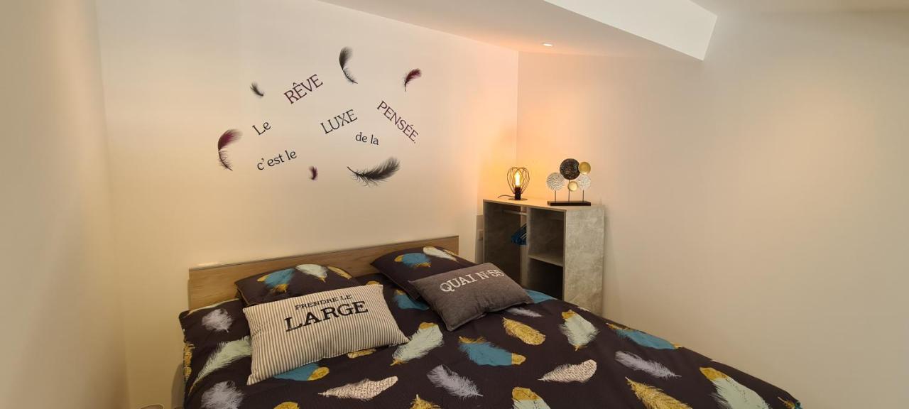 Mas Gabelys Superbe Vue Sainte Victoire Jardin Terrasse Et Piscine Apartment Trets Exterior photo