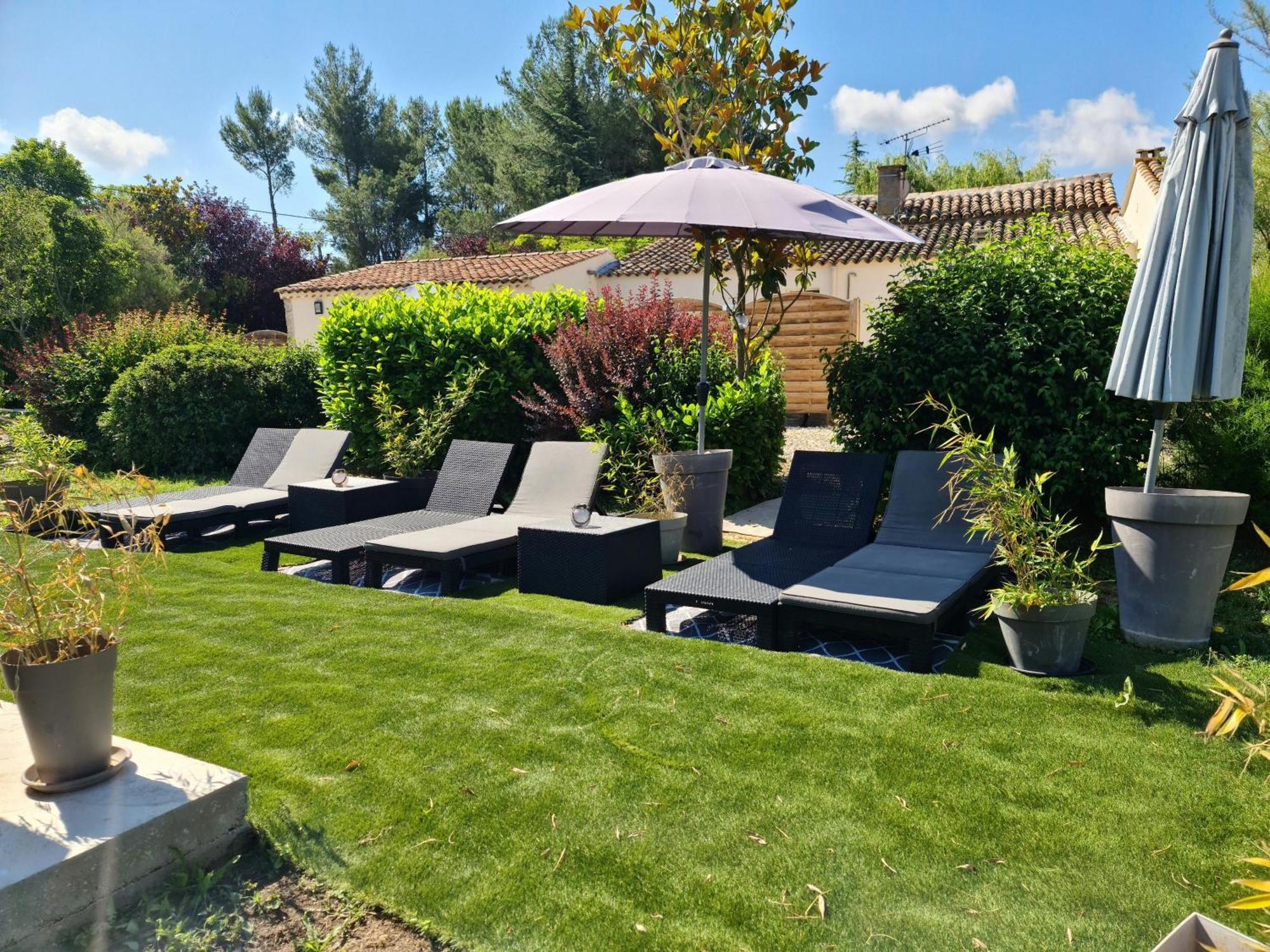 Mas Gabelys Superbe Vue Sainte Victoire Jardin Terrasse Et Piscine Apartment Trets Exterior photo